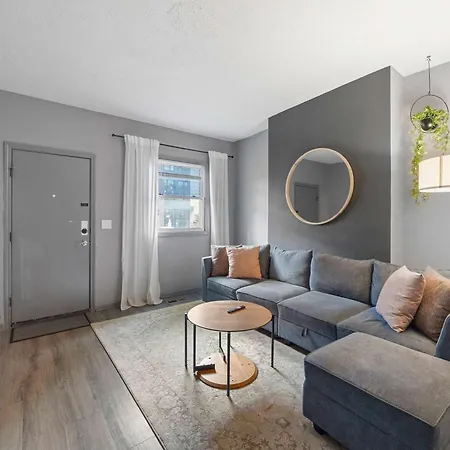 North Pearl Residences 874