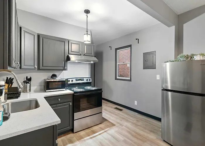 North Pearl Residences 874